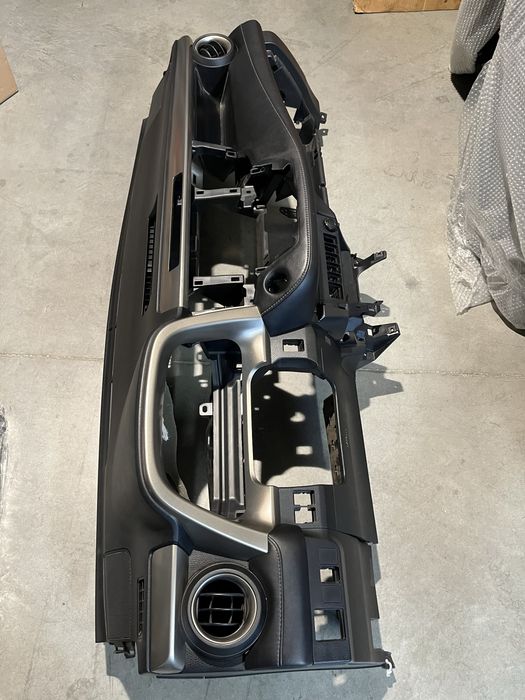 Plansa bord toyota rav 4