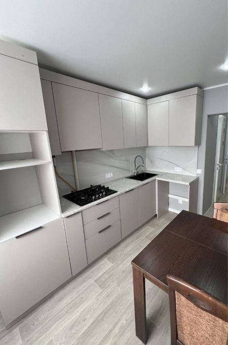 Продам трехкомнатную квартиру