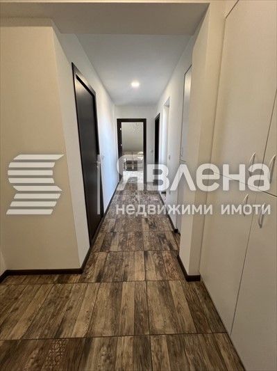 Дава се под наем Тристаен апартамент в Варна, Колхозен пазар - 74 кв.м за 511 € - Снимка #8