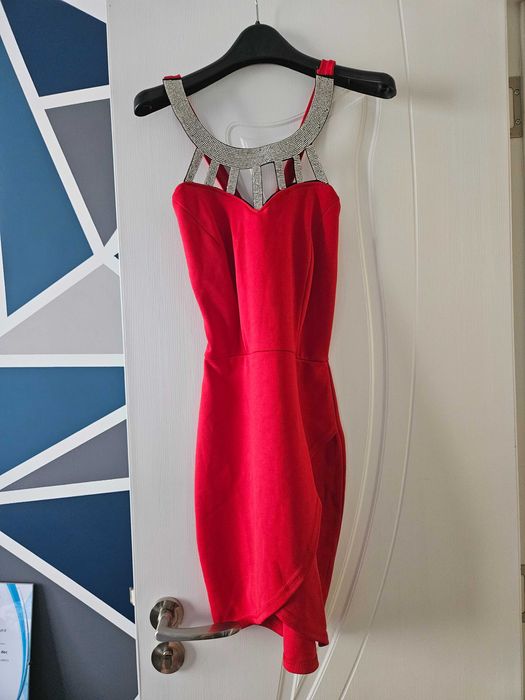 Чисто нови рокли XS