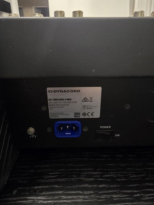 Schimb sau vand Mixer Dynacord 1003 CMS cu power mate 1002-2