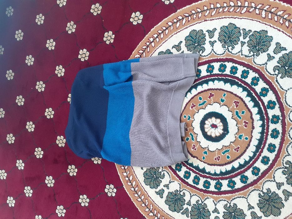 Ер адамдарға жемпир сатылады