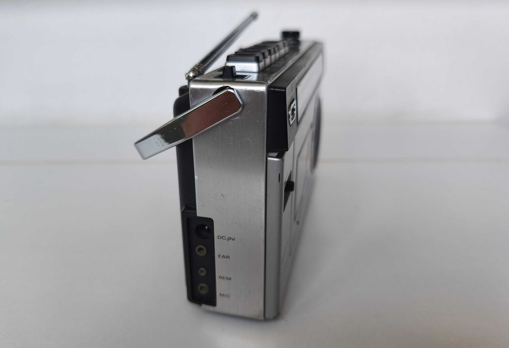 Radio casetofon portabil Sanyo