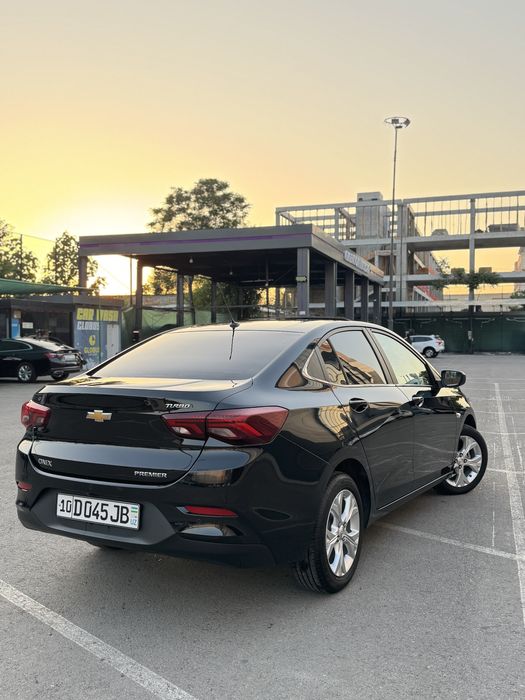 Chevrolet Onix 2024 — 2