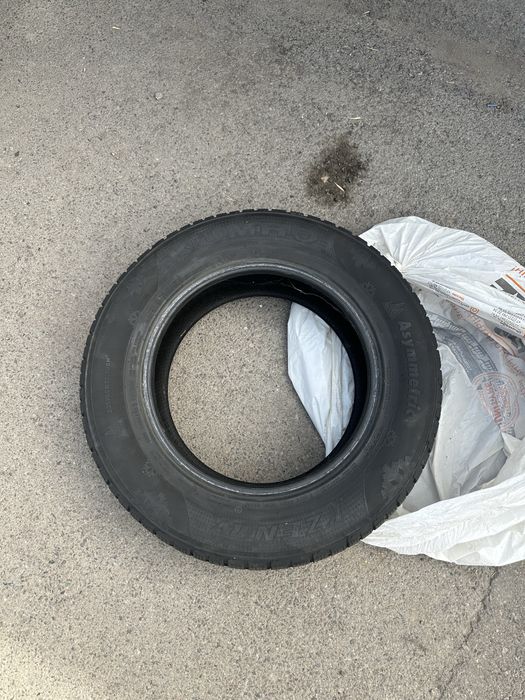 Резина зимняя 235/65/17
