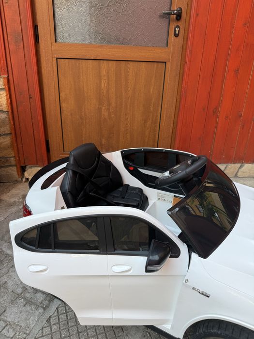 Акумулаторма кола Mercedes