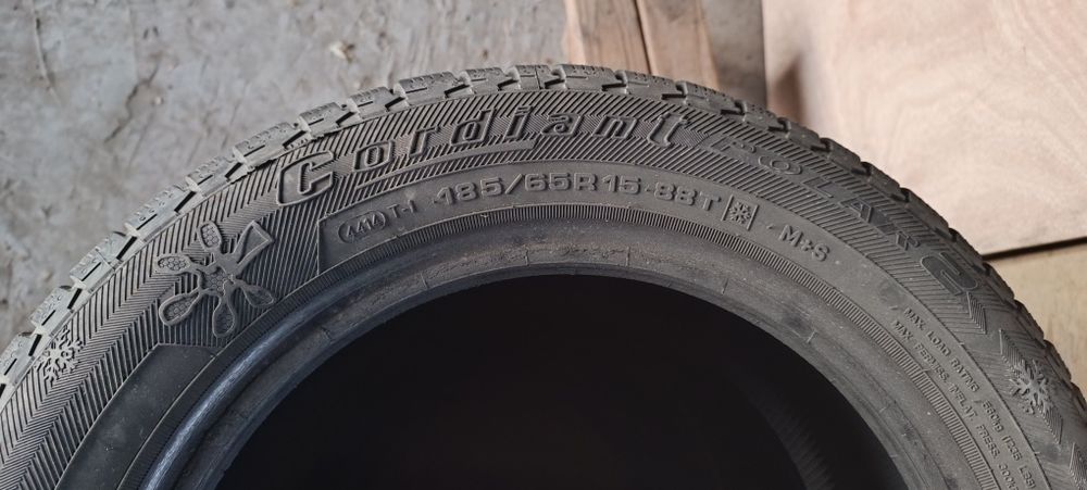 Шины зимние 185/65/15