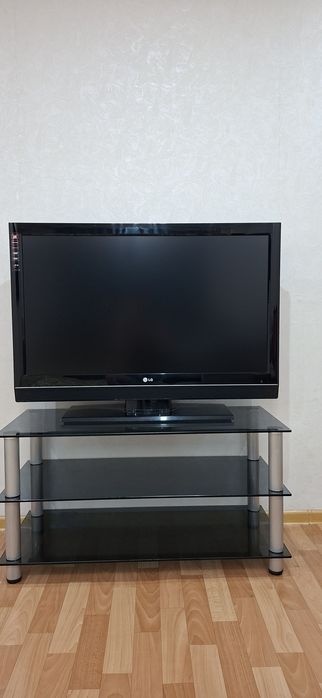Телевизор LG плазма