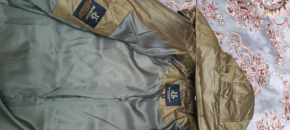 Зимняя куртка отличная