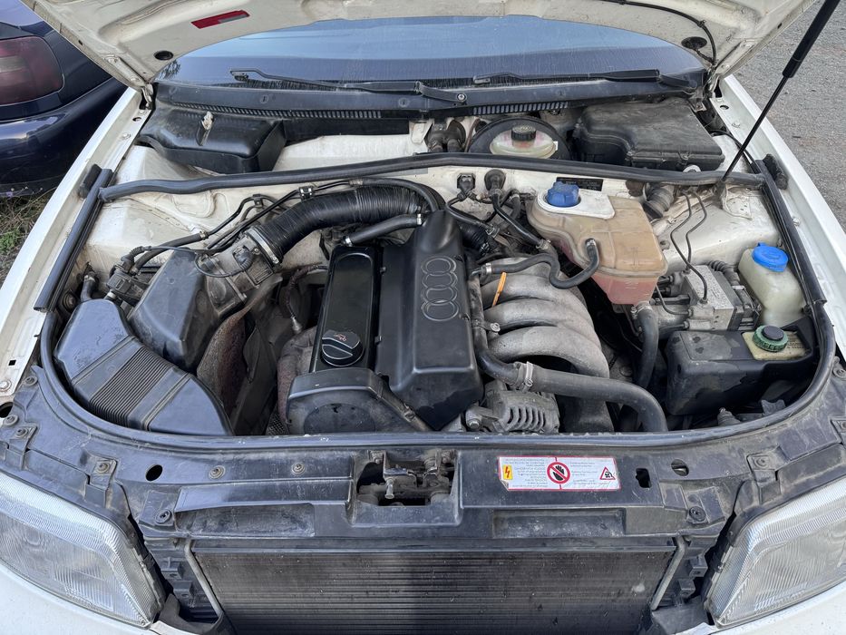 Audi a4 b5 1.6i 101hp 1998г На Части