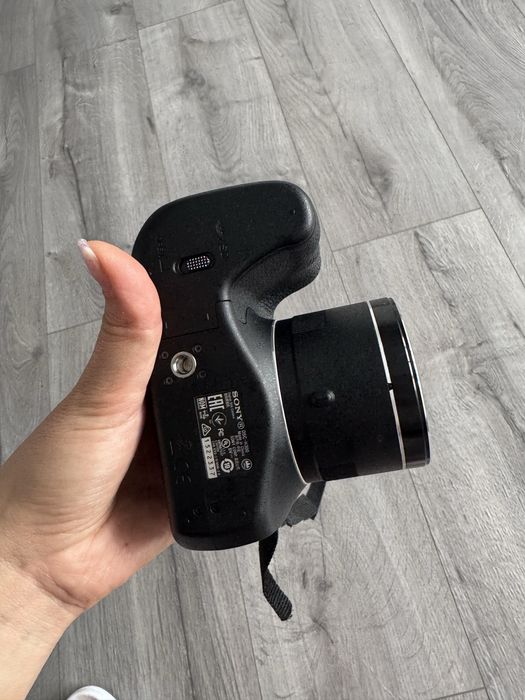 Aparat foto DSC H300