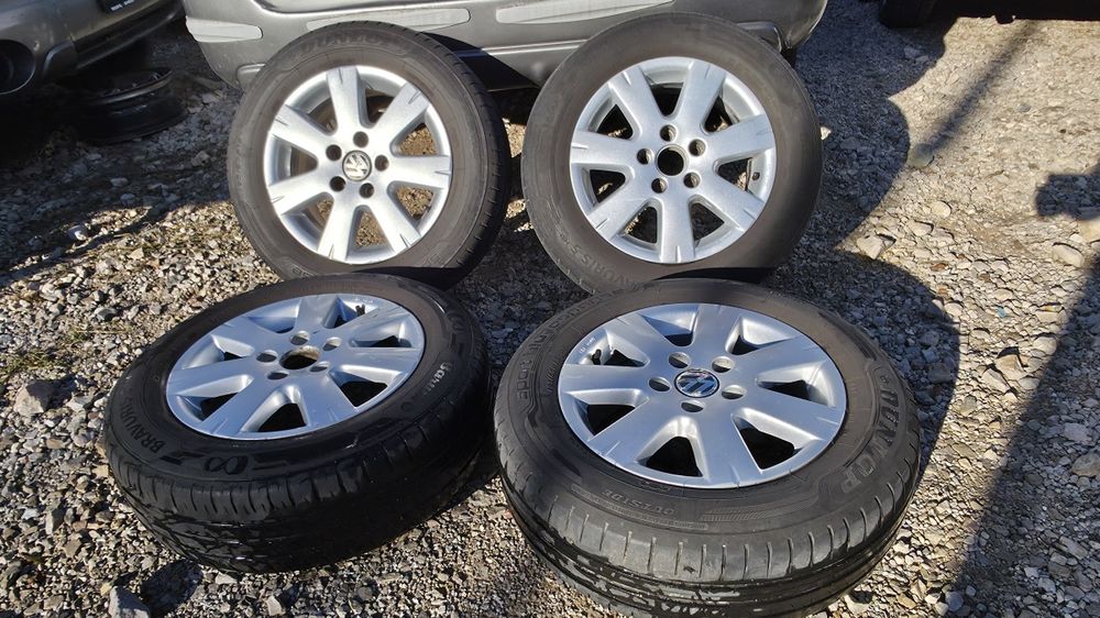 Оригинални 15" 5х112 6.5j ET50 VW Caddy / Golf 5