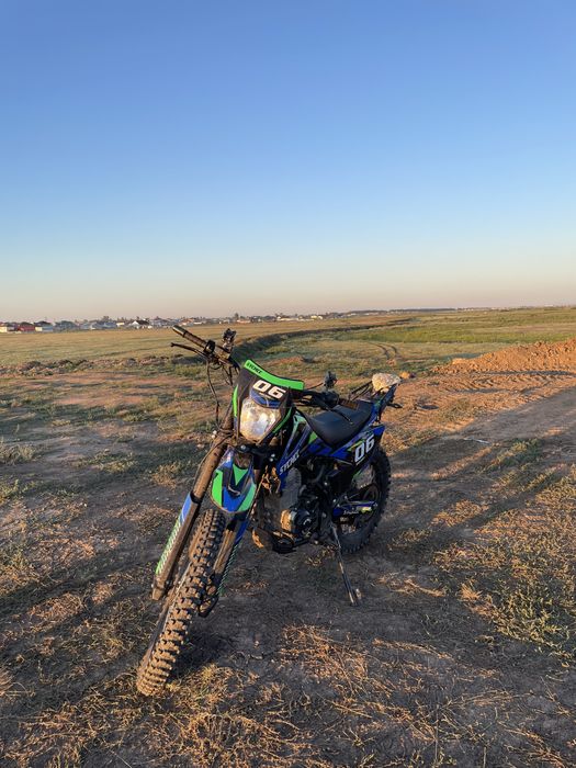 Мотоцикл тип эндуро