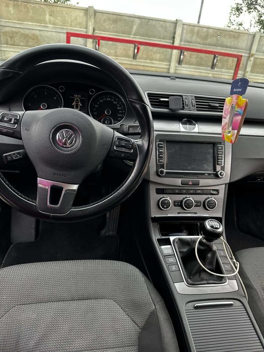 VOLKSWAGEN Passat 2011 — imagine 5