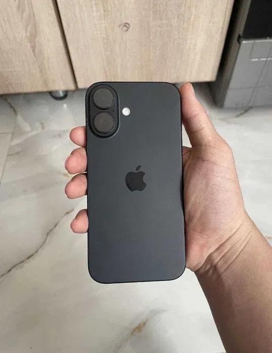 Iphone 16 gb 128 идеал состояние Торга нет