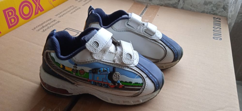 Зимни маратонки за момче 25 номер