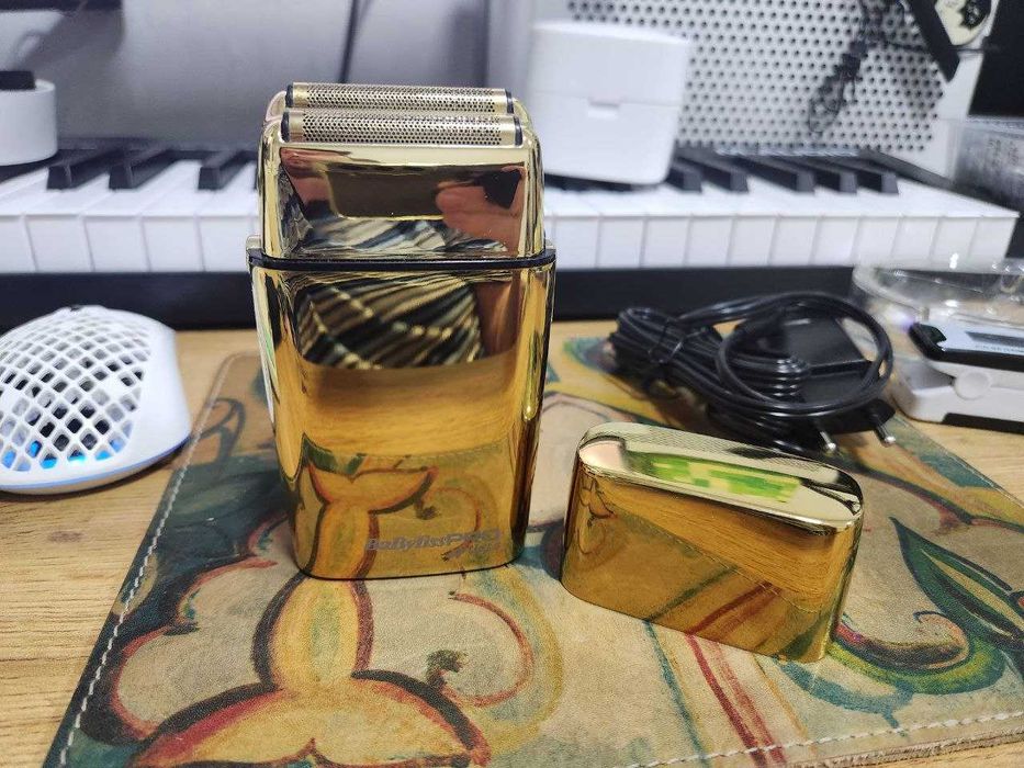 Шейвер (электробритва) для бритья BaByliss PRO FOILFX02 Gold 4ARTISTS