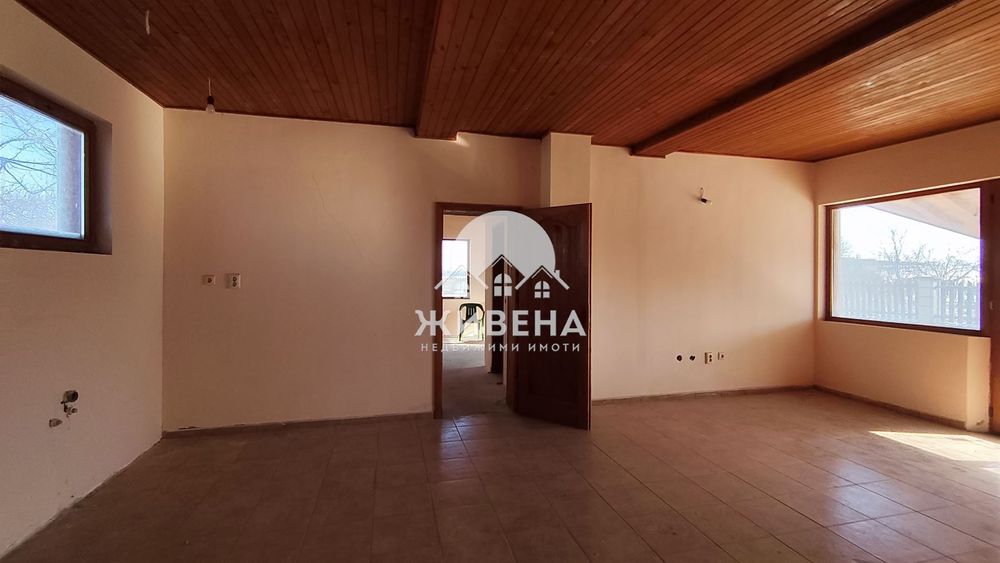 Продава къща в с.Селце, 121 кв.м, двор - 935 кв.м