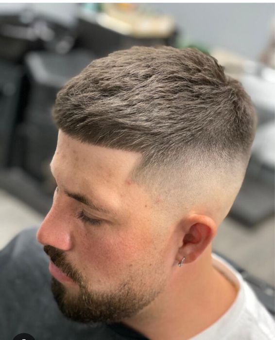 Frizerie la domiciliu non stop.