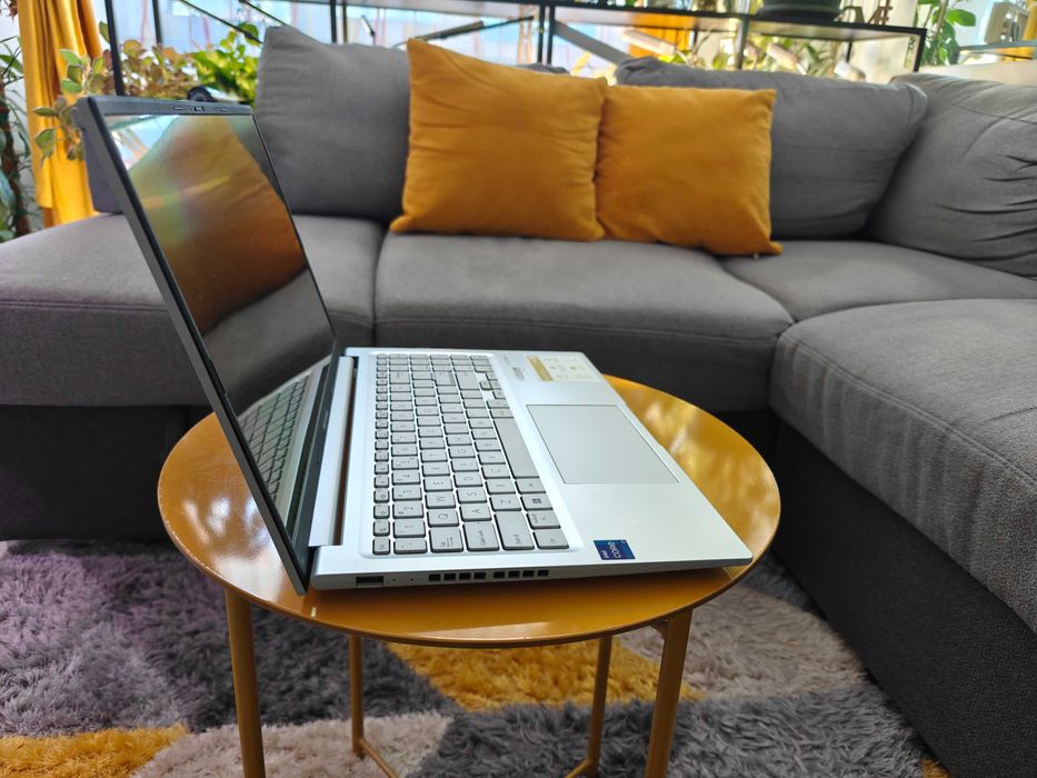 Laptop ASUS VivoBook 15 OLED