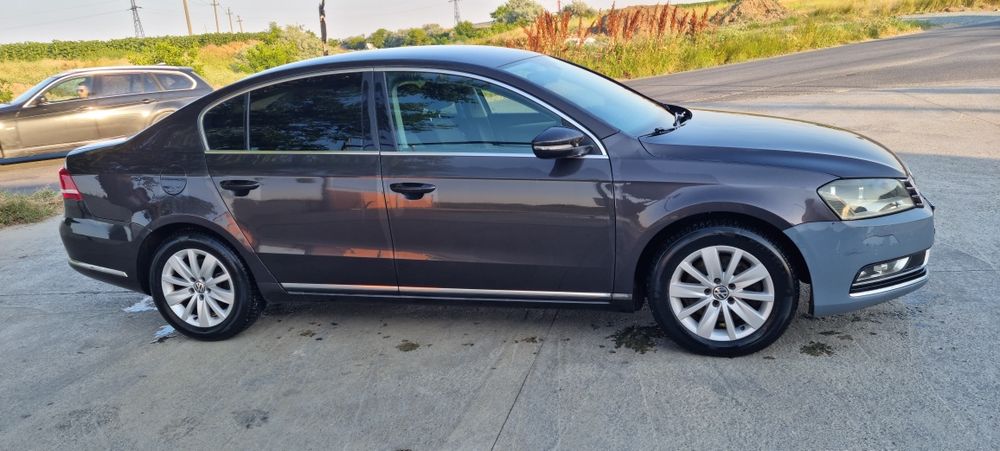 VOLKSWAGEN Passat 0 — imagine 5