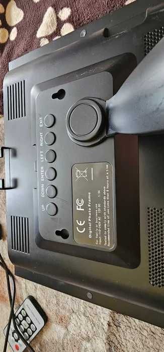 rama foto digitala cu telecomanda