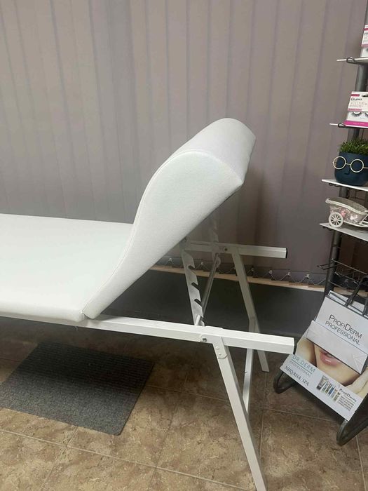 Козметична кушетка