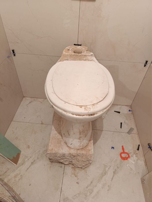 Продам унитаз для строики