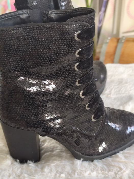 Много красиви боти с телилейки