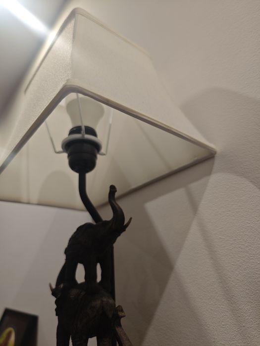 Нощна лампа със слонове