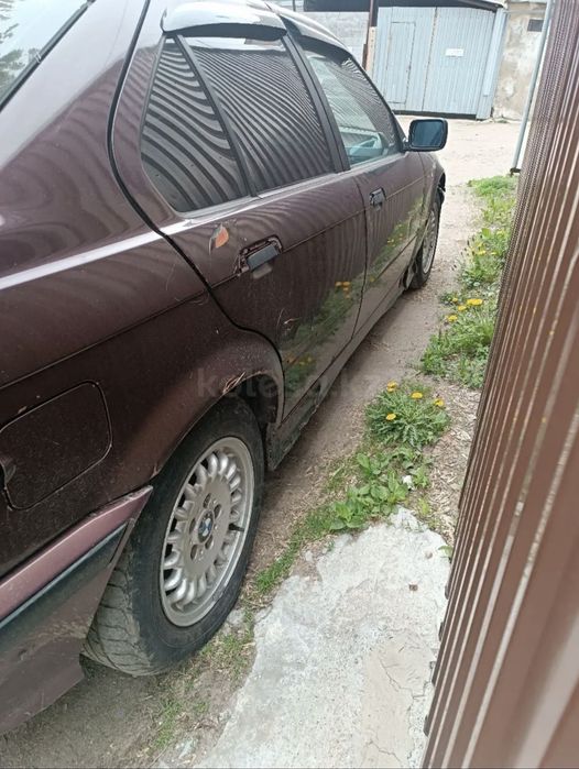 БМВ е36 продам авто