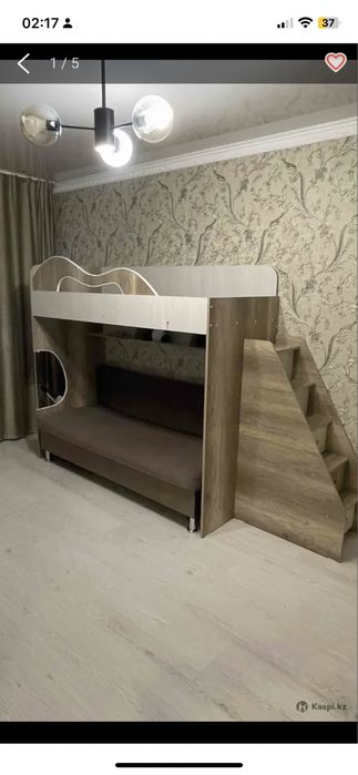 Кровать 2 в1 диван раздвигается срочно продам с связи перездом