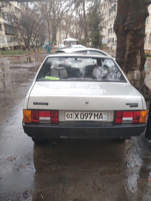 Продам ваз 21099