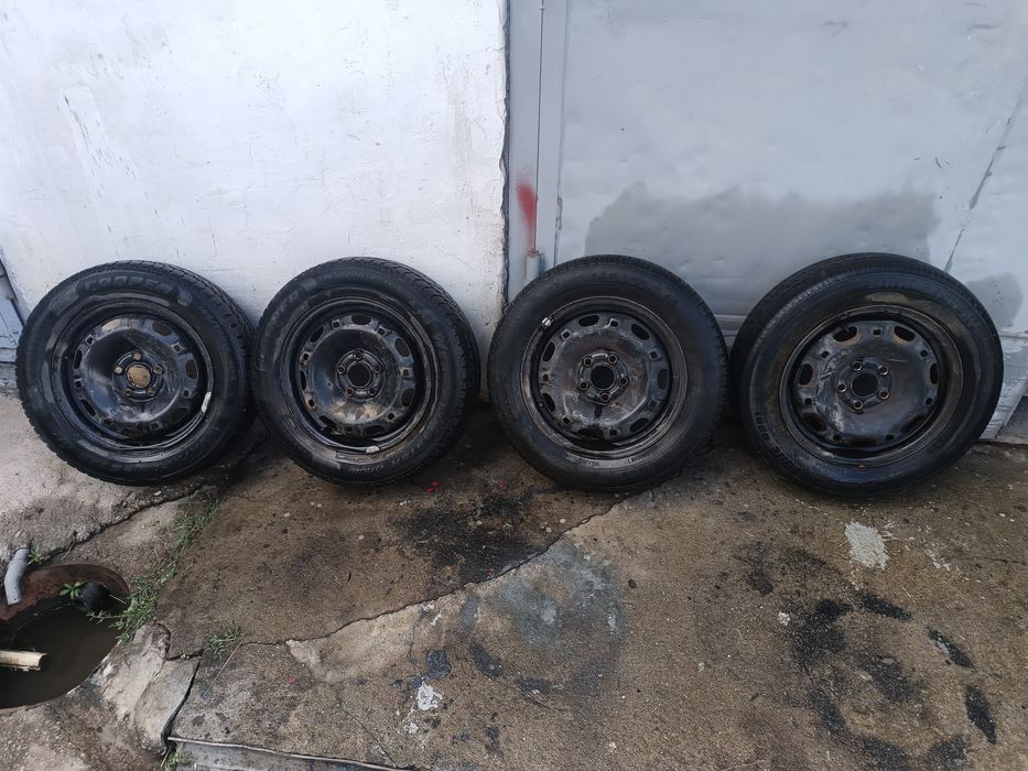 Vând scule pentru service auto tinichigerie vopsitorie