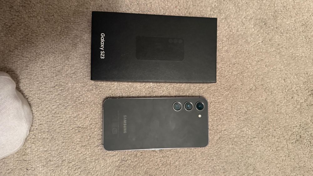 Продам айфон 14 и 12 мини и самсунг с23 с23