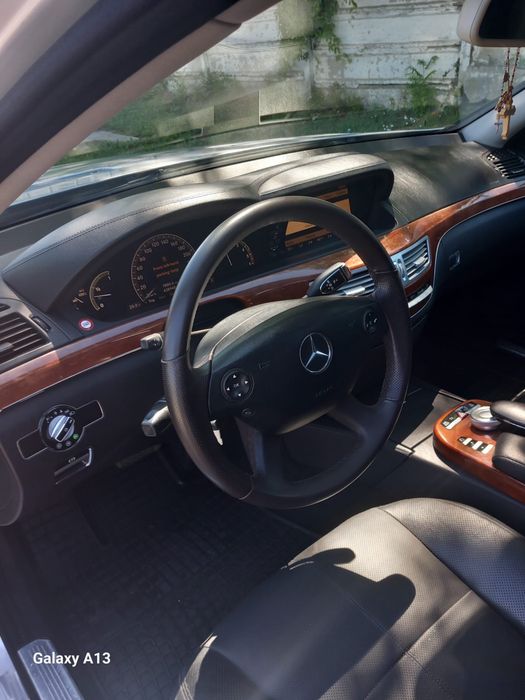 Mercedes-Benz S320
