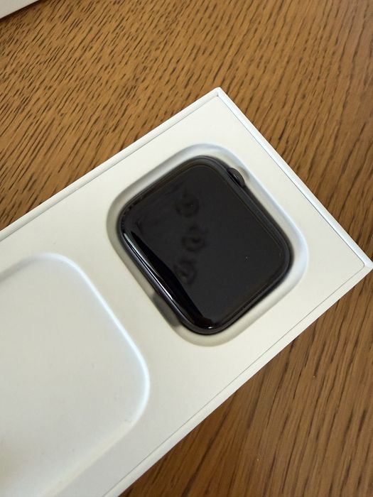 Apple whatch SE 44 мм новые в оригинале