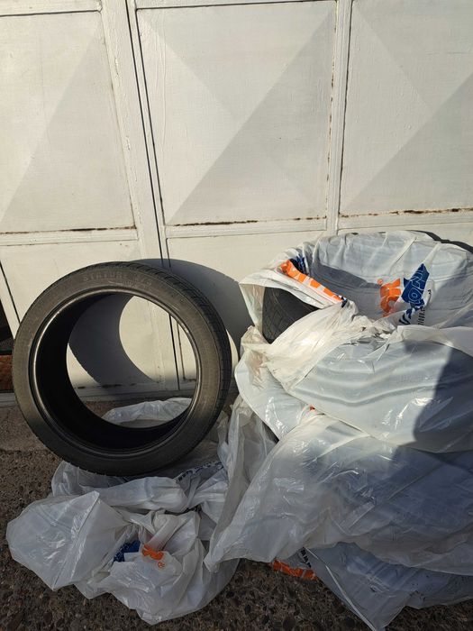 anvelope iarna 235/45/20