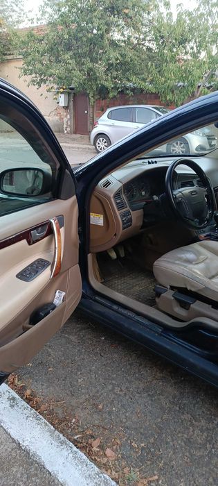 Продавам Volvo V 70 D5