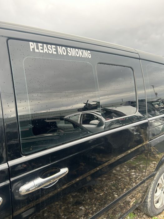 Geam ușă laterală dreapta Mercedes Vito 111 cdi 2009