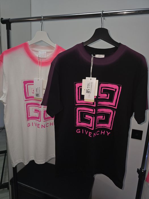 Tricou reducere - premium DSQUARED2  // Givenchy