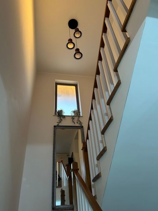 Vând casă noua  zona Castelul de apa