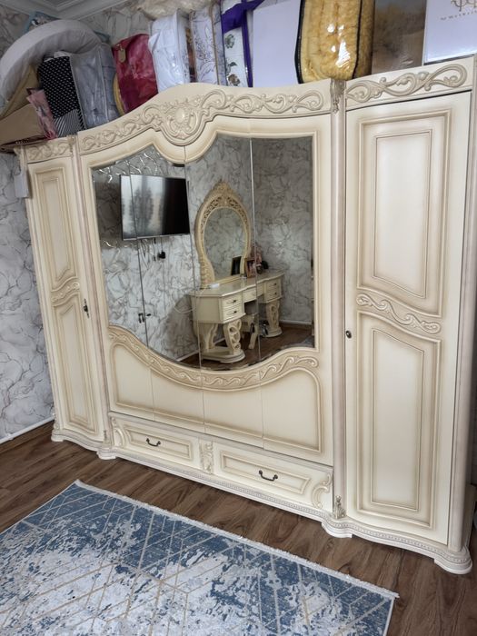 Продам спальный гарнитур двуспалька