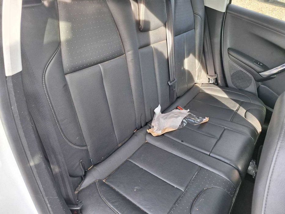 Peugeot 2008 1.6HDi  bluehdi 120кс start stop на части!