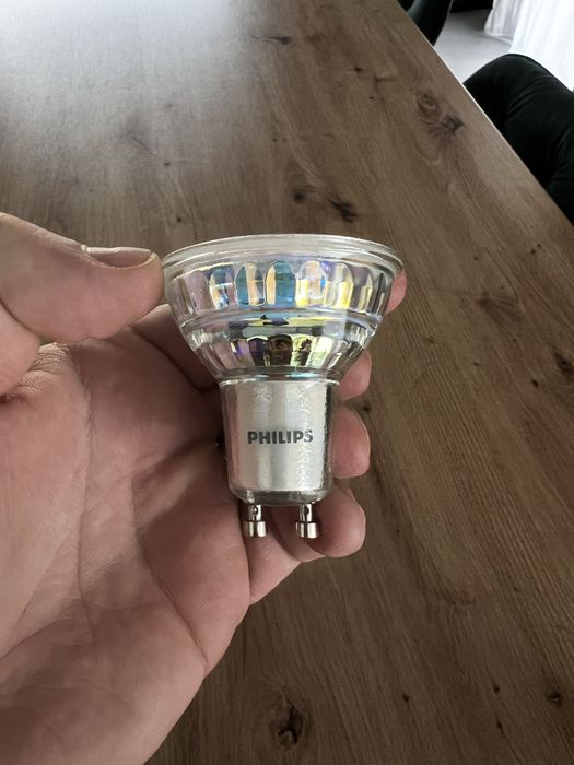 Vand 8 becuri Philips GU10/4,6W/230V 2700K
