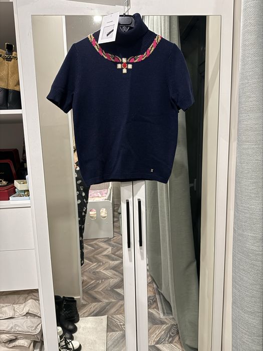 Продам шерстяную кофту