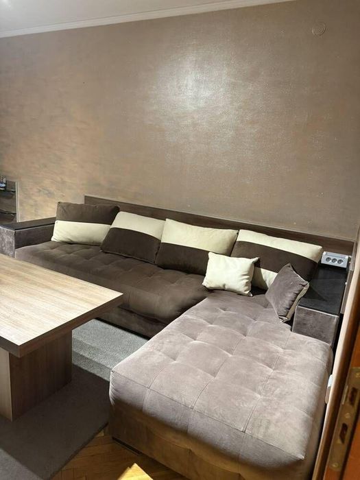 Дава се под наем Четиристаен апартамент в Пловдив, Мараша - 100 кв.м за 511 € - Снимка #1