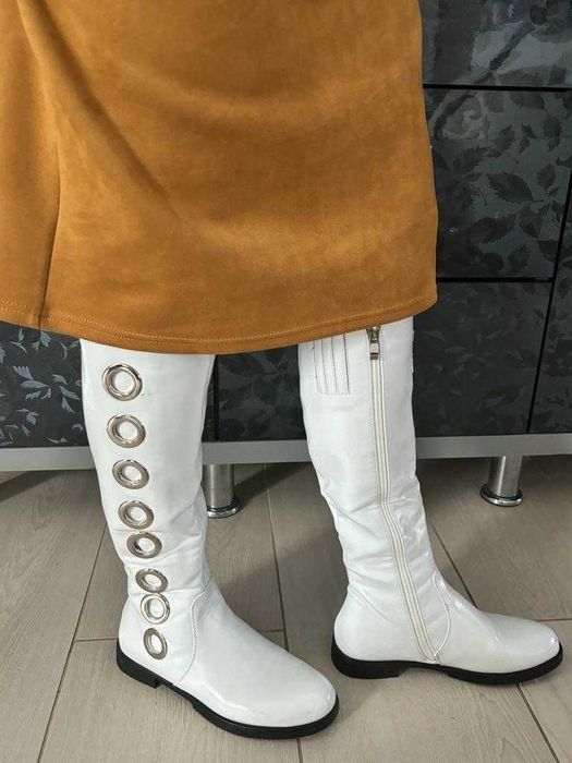 Vand cizme pana sub genunchi, stare buna