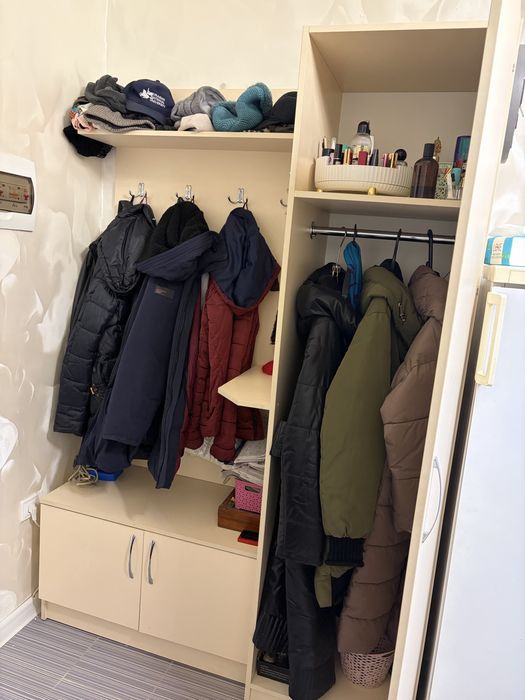 Шкаф в прихожую.