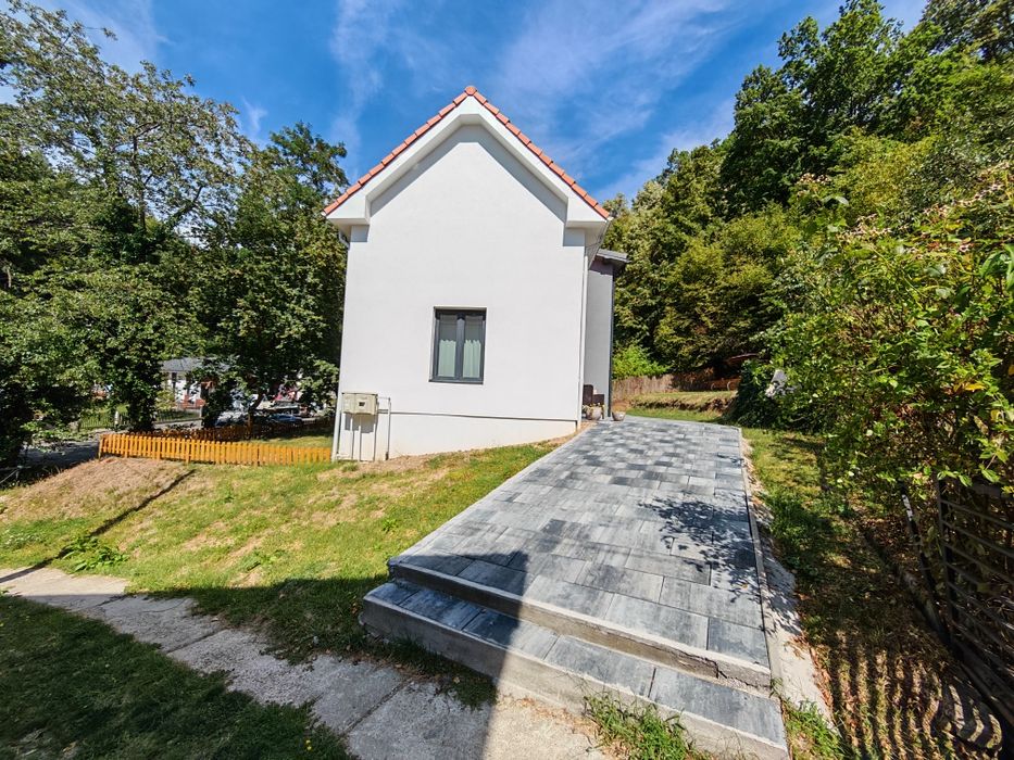 PF închiriez apartament /duplex in Parcul Regina Maria